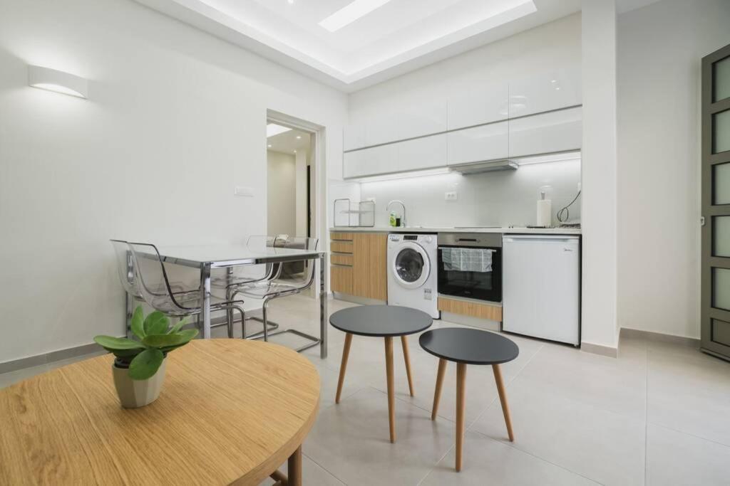 Peris 3 - Central Apt Near Old Town - Ac, Wifi Chania  Exterior photo