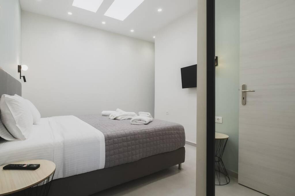 Peris 3 - Central Apt Near Old Town - Ac, Wifi Chania  Exterior photo
