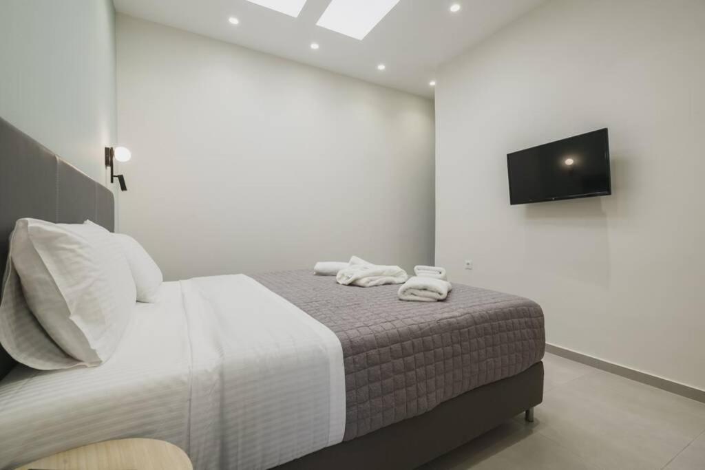 Peris 3 - Central Apt Near Old Town - Ac, Wifi Chania  Exterior photo