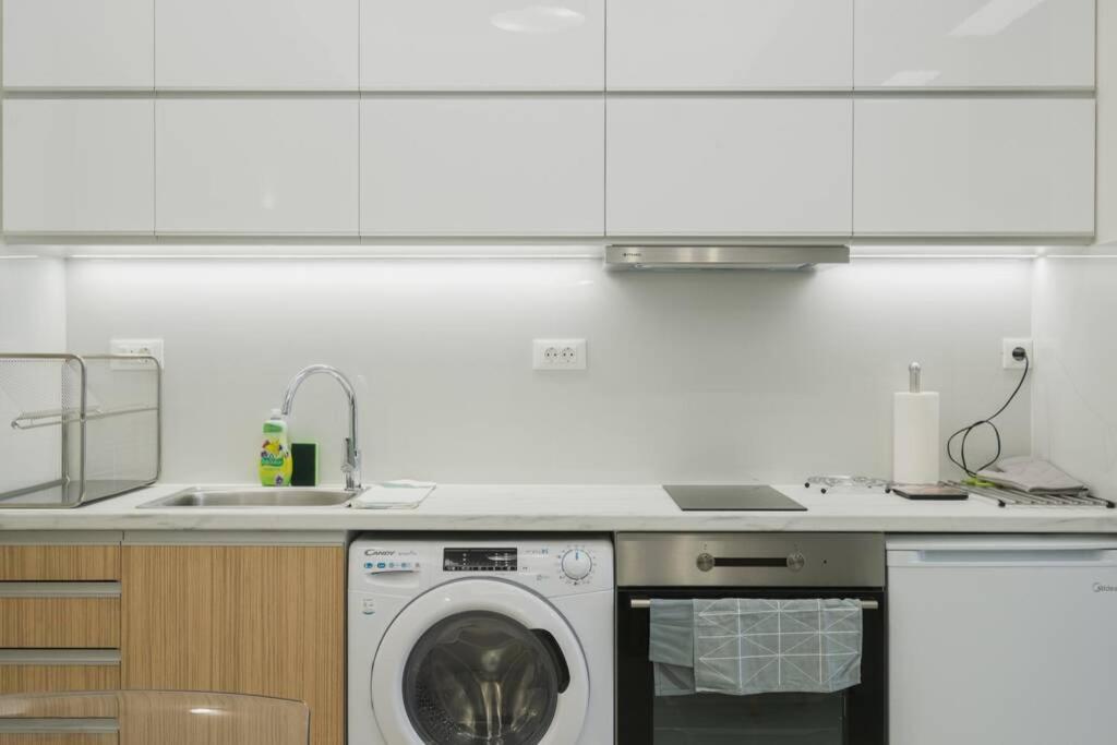 Peris 3 - Central Apt Near Old Town - Ac, Wifi Chania  Exterior photo